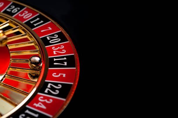 Live roulette table at lasalcom with professional dealer and HD camera angles