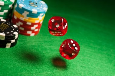 Live dealer Texas Hold'em Bonus table at lasalcom with multiple camera angles and real-time card display